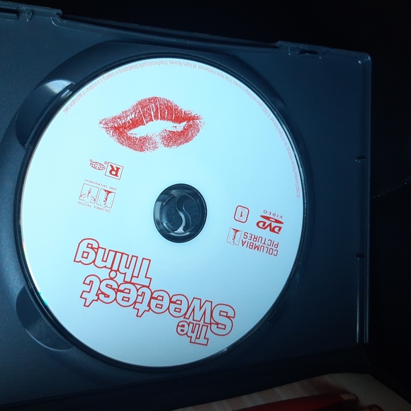 The Sweetest Thing DVD - Picture 3 of 4